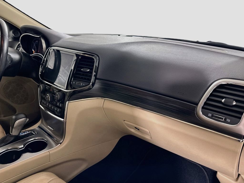 Used 2020 Jeep Grand Cherokee Limited w/ Luxury Group II AWD/4WD image 29
