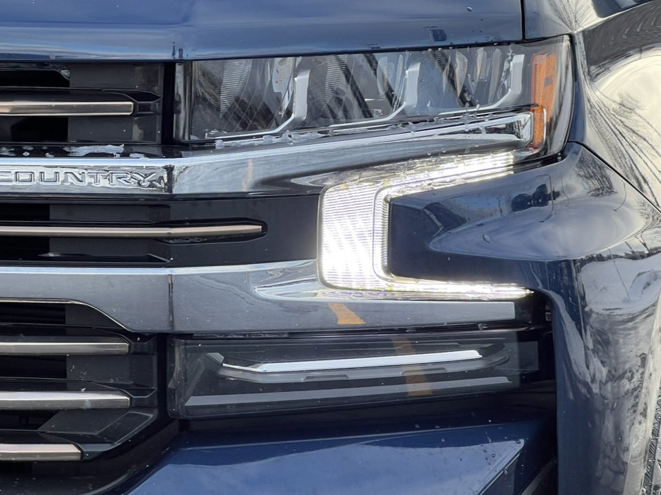Used 2022 Chevrolet Silverado 1500 High Country w/ Technology Package image 45