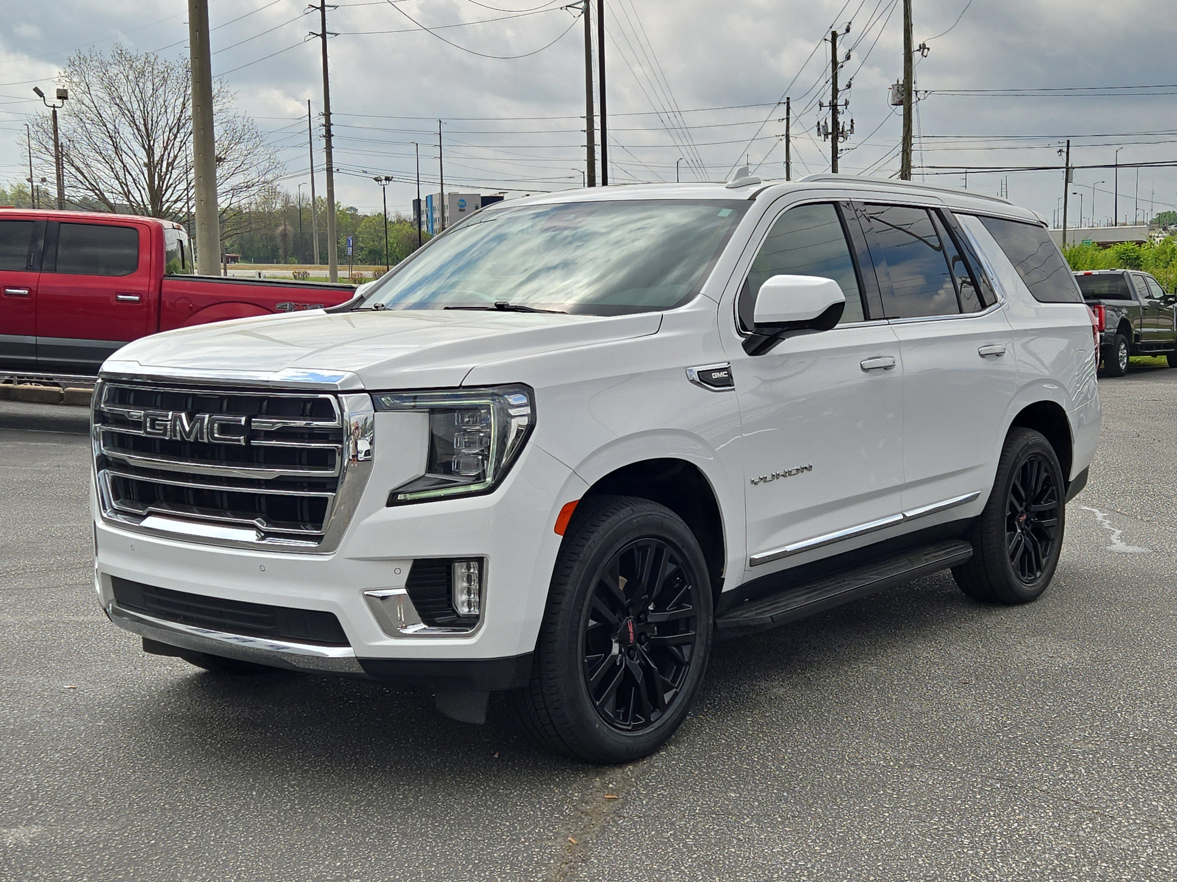 Used 2023 GMC Yukon SLT image 10