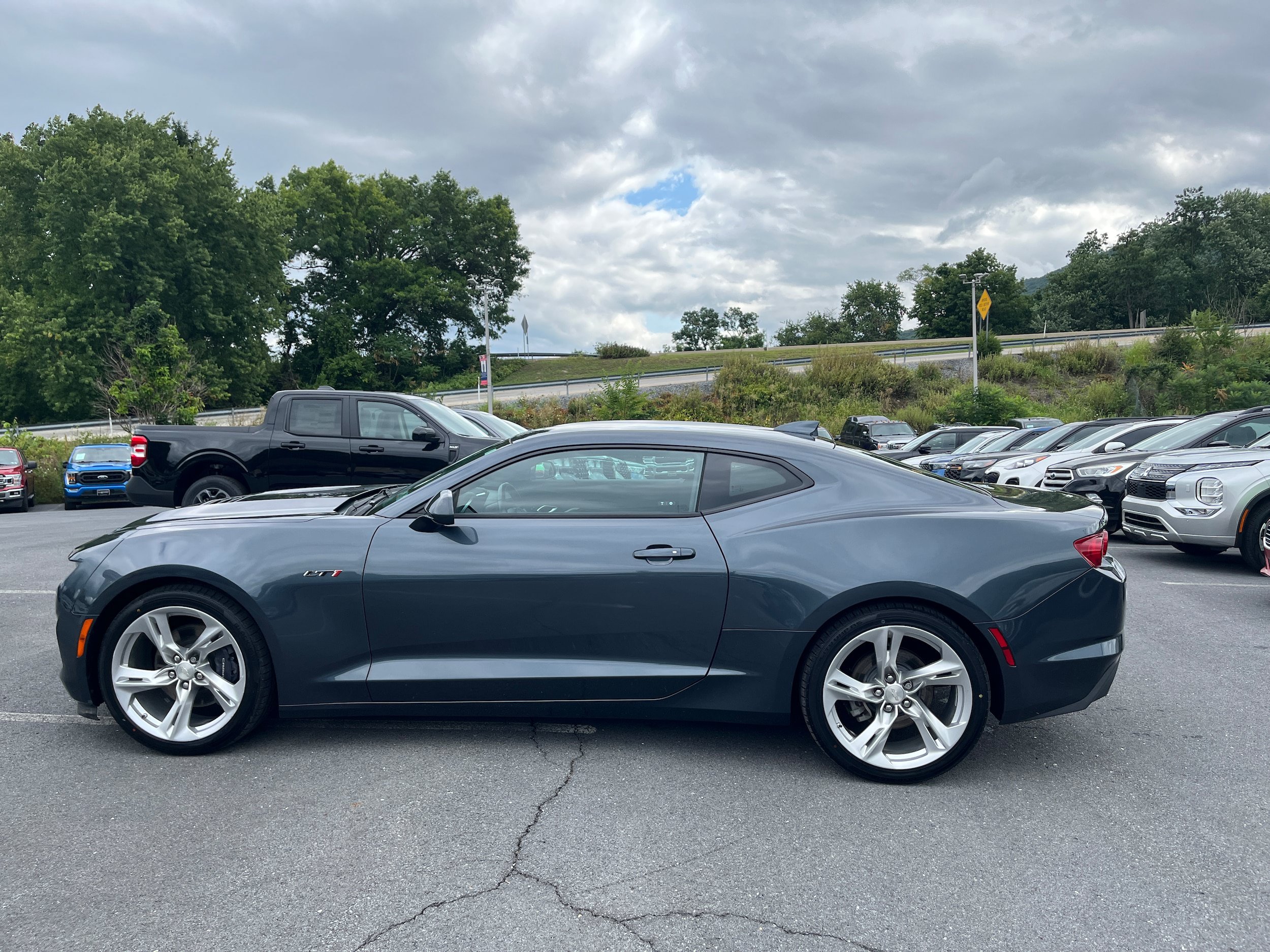 Used 2021 Chevrolet Camaro LT RWD image 7