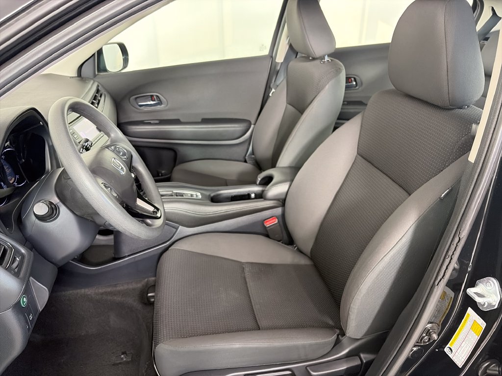 Used 2021 Honda HR-V LX image 11