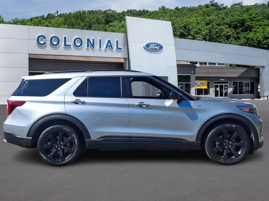 Certified 2023 Ford Explorer ST-Line AWD/4WD image 7
