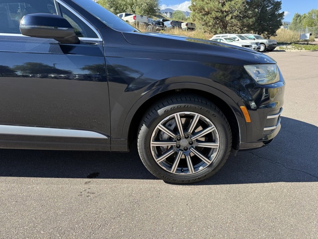 Used 2017 Audi Q7 3.0T Premium Plus image 9