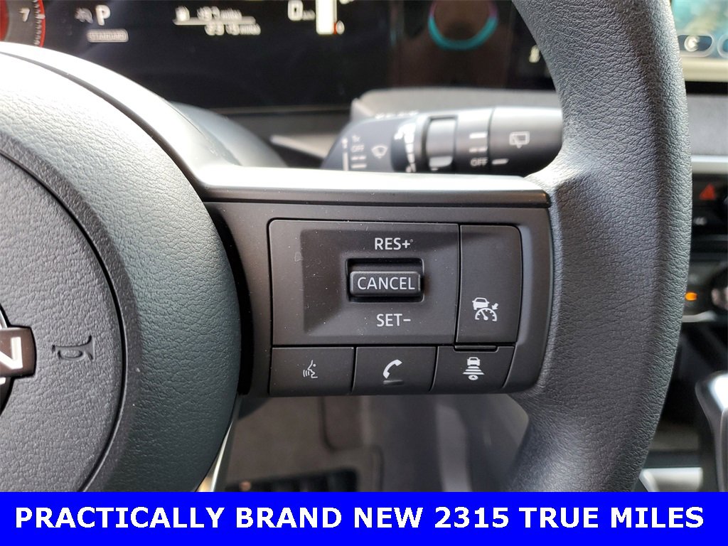 Used 2025 Nissan Kicks SV image 19