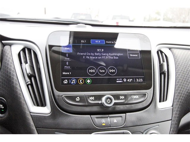 Used 2023 Chevrolet Malibu RS image 23