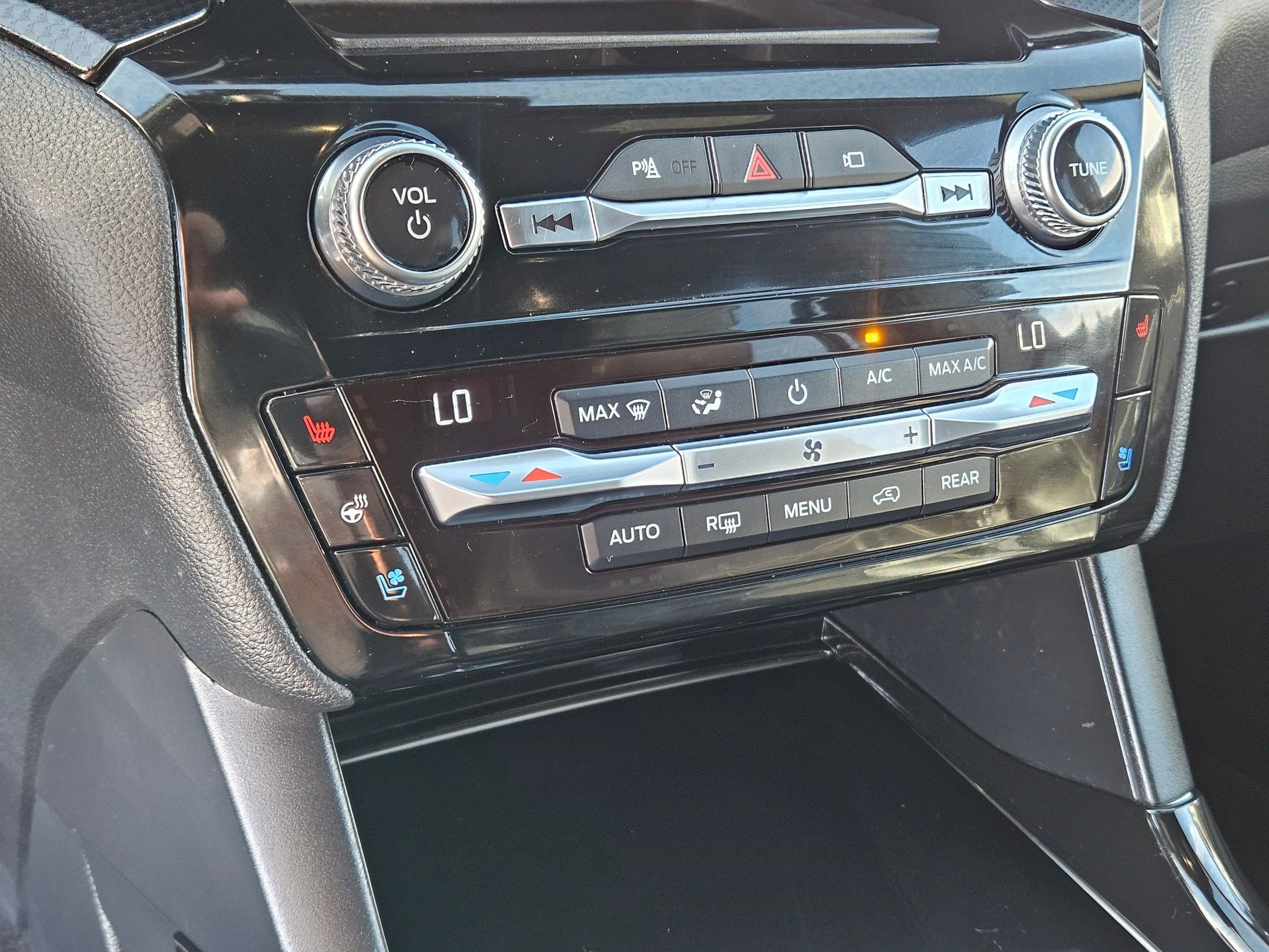 Certified 2020 Ford Explorer ST AWD/4WD image 27