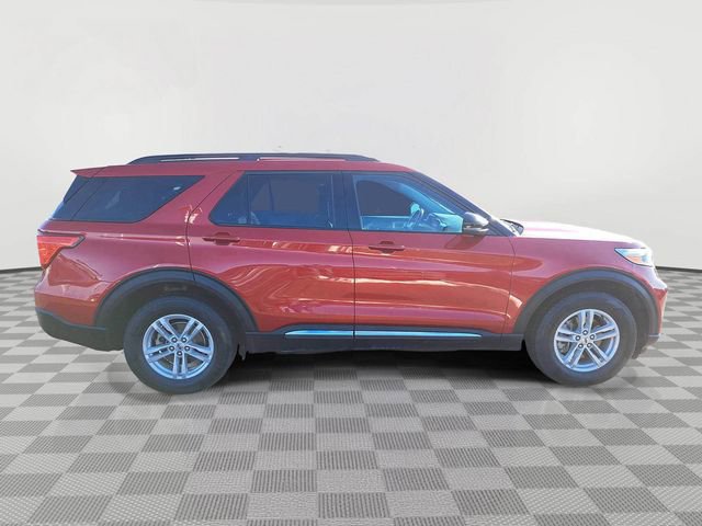 Certified 2023 Ford Explorer XLT w/ Equipment Group 202A AWD/4WD image 6