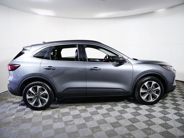 Certified 2024 Ford Escape Platinum image 10