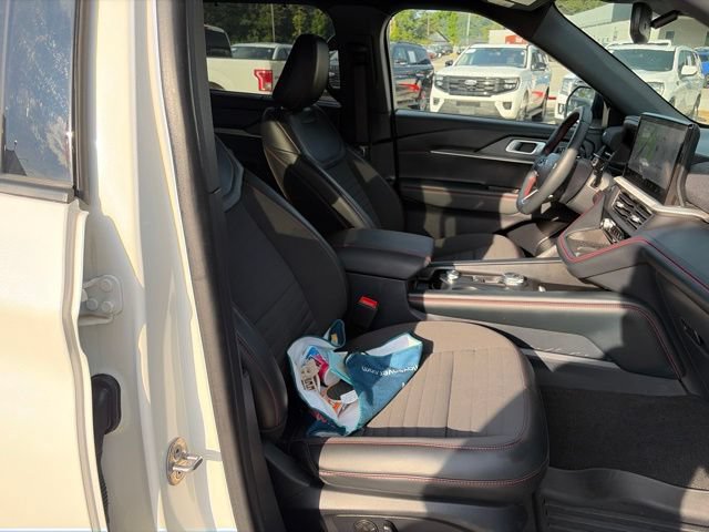 Certified 2025 Ford Explorer ST-Line w/ Premium Package AWD/4WD image 36