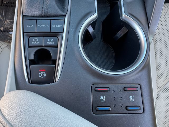 Used 2023 Toyota Camry XLE w/ Navigation Package FWD image 27
