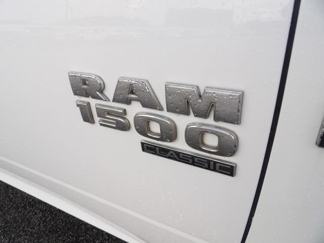 Used 2019 RAM 1500 Classic SLT AWD/4WD image 17