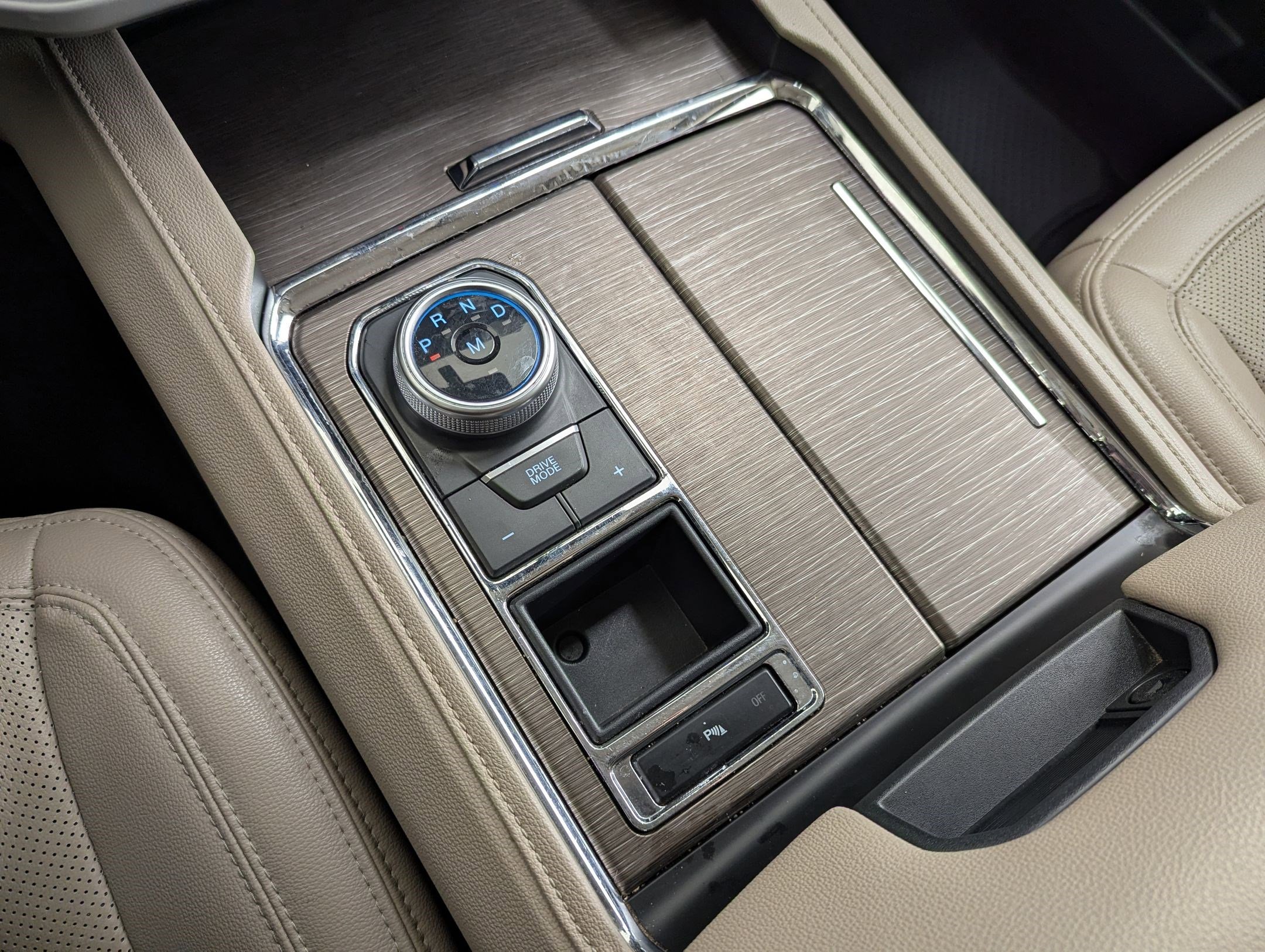 Certified 2024 Ford Expedition Max Limited image 13