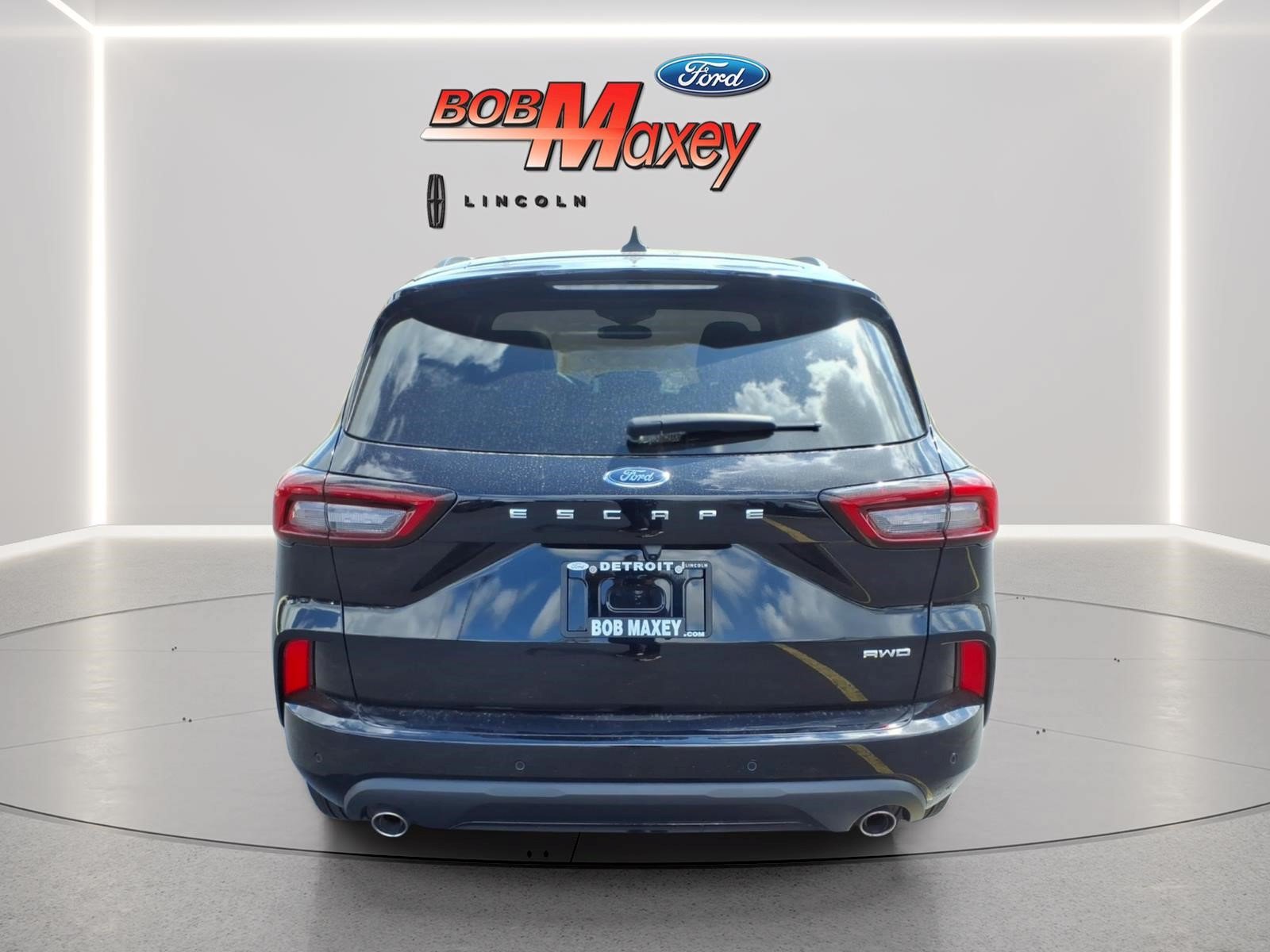 Certified 2024 Ford Escape ST-Line w/ Tech Pack #1 AWD/4WD image 5
