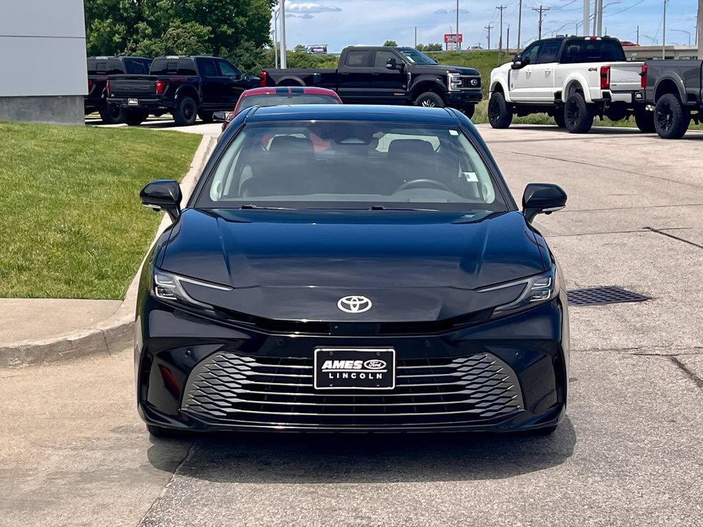 Used 2025 Toyota Camry XLE w/ Premium Plus Package AWD/4WD image 8