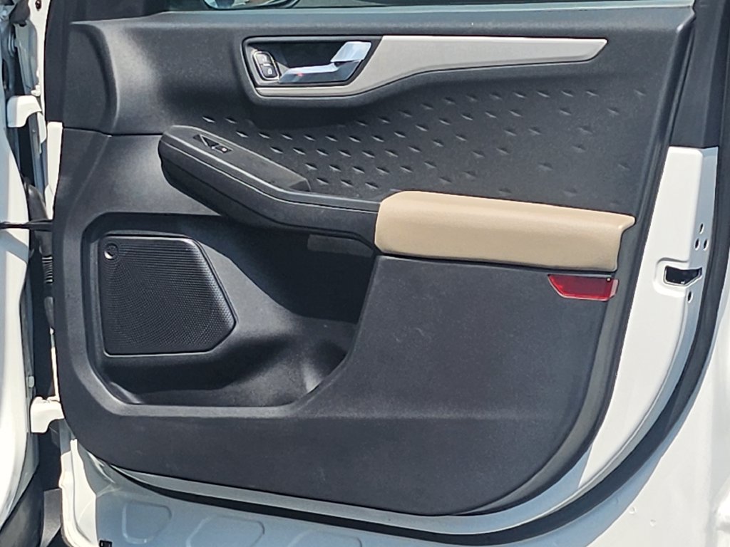 Certified 2020 Ford Escape SEL AWD/4WD image 38