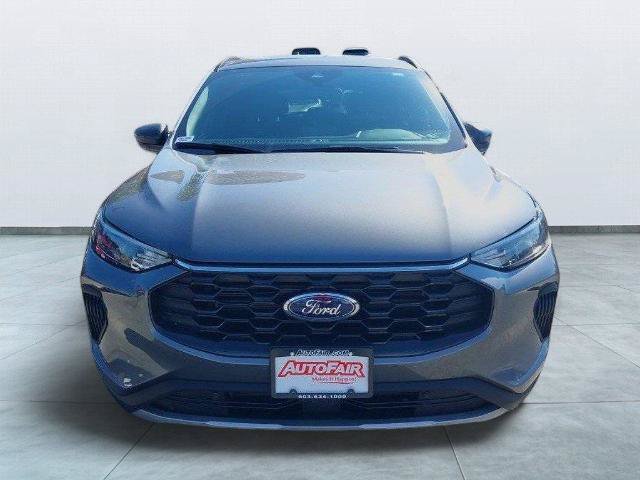Certified 2025 Ford Escape ST-Line AWD/4WD image 2