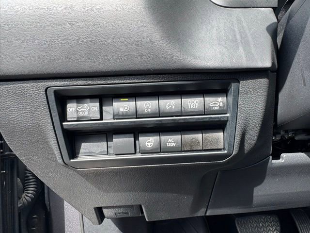 Used 2023 Toyota Tundra Platinum AWD/4WD image 28
