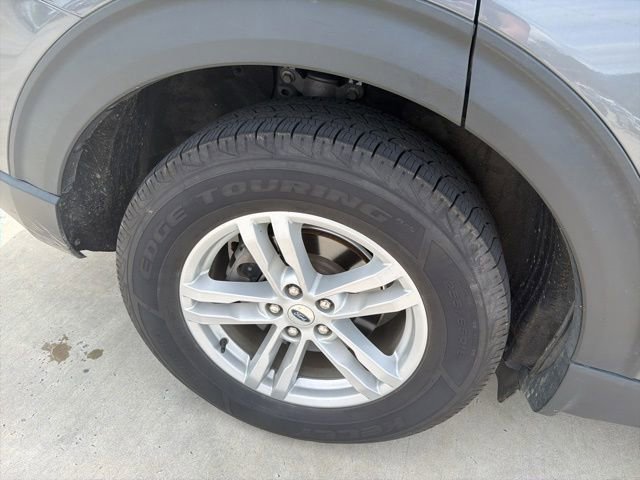 Certified 2021 Ford Explorer XLT w/ Equipment Group 202A AWD/4WD image 25