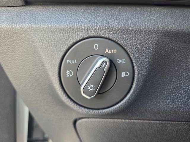 Used 2021 Volkswagen Jetta R-Line image 23