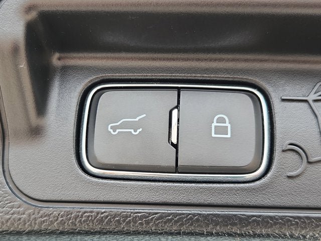 Certified 2023 Ford Explorer XLT AWD/4WD image 18