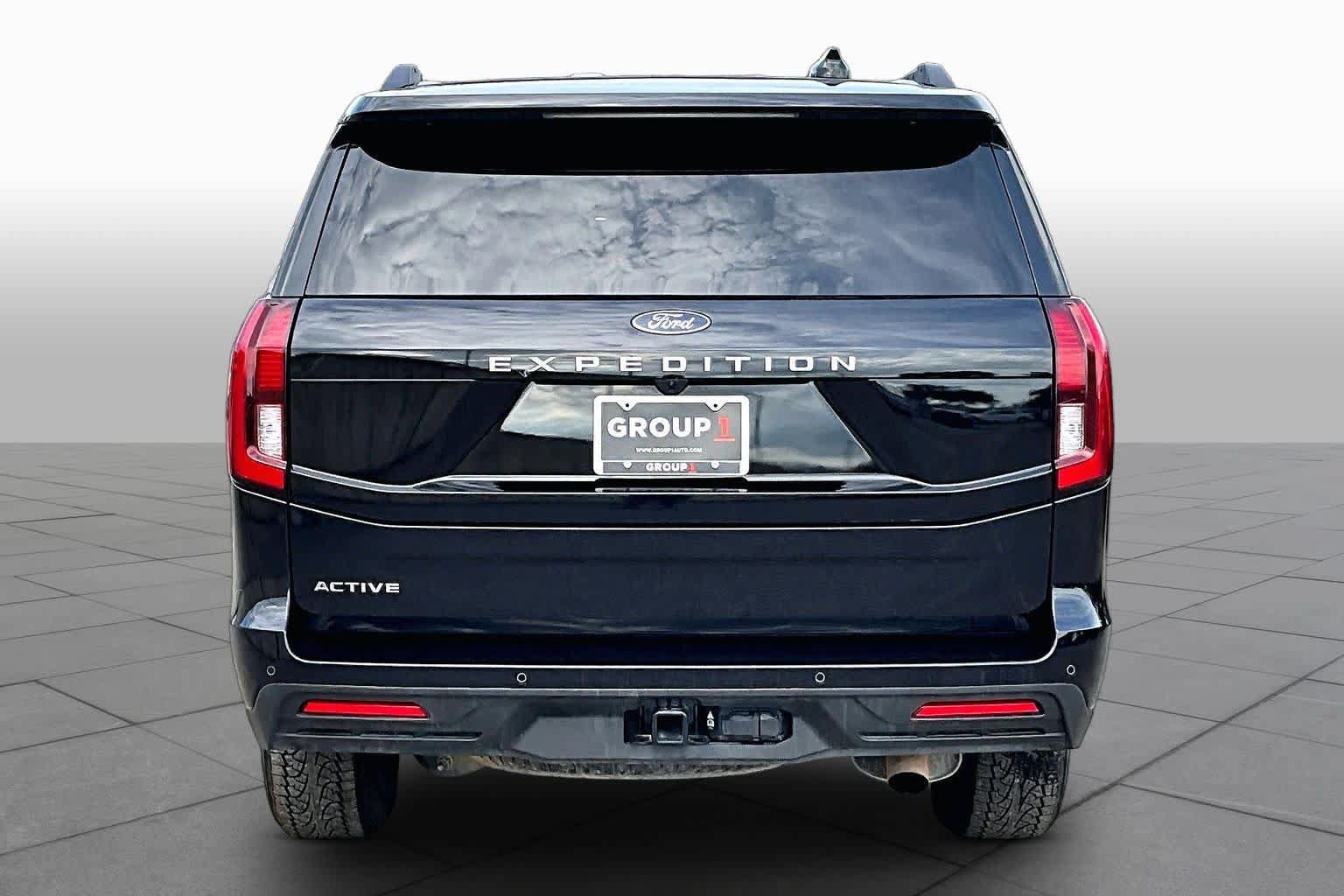 Certified 2025 Ford Expedition Active RWD image 5