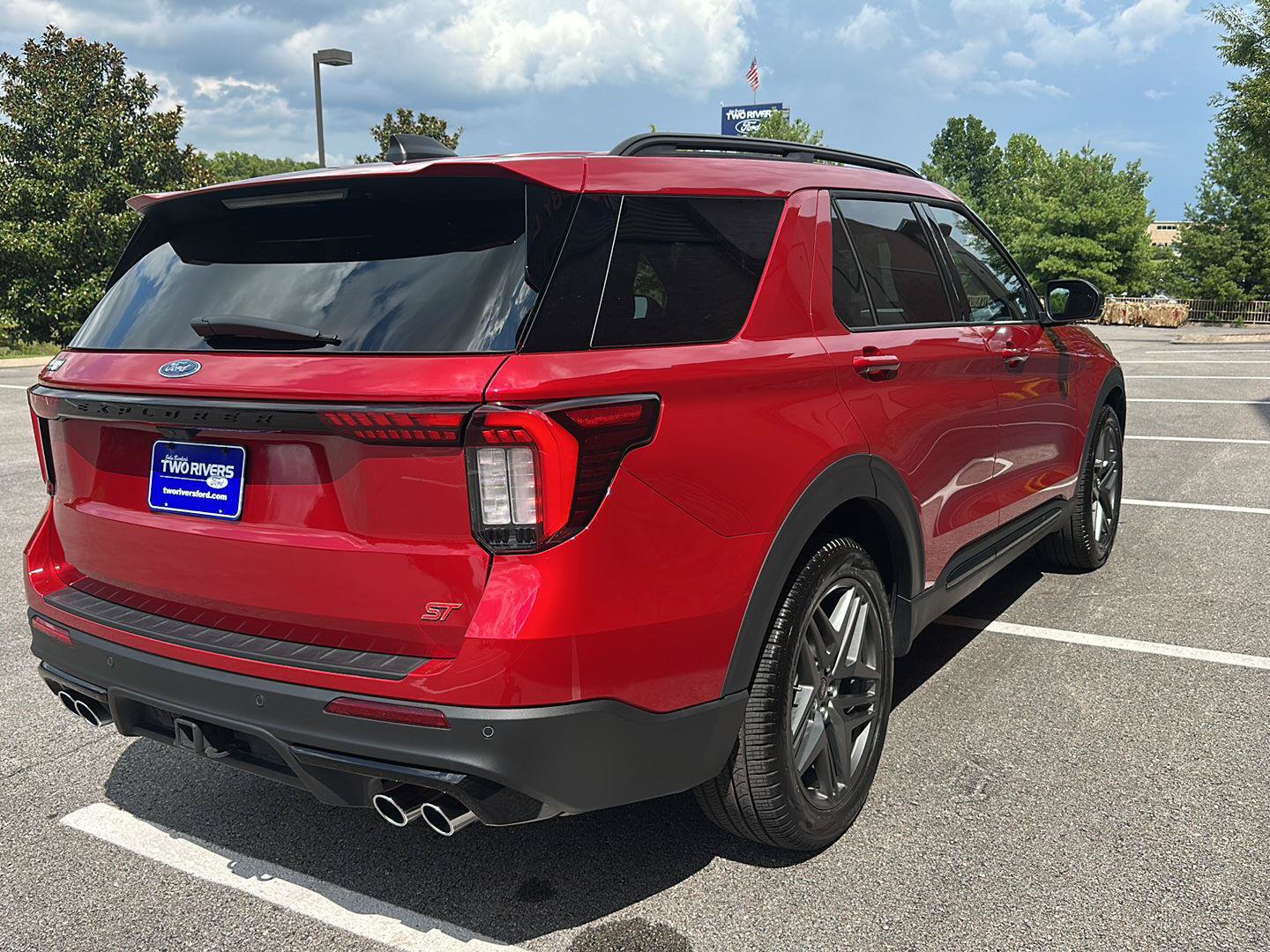 Certified 2026 Ford Explorer ST w/ Sun And Sound Package AWD/4WD image 5