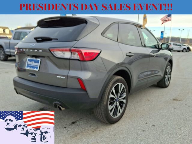 Certified 2022 Ford Escape SE w/ SE Sport Appearance Package image 10