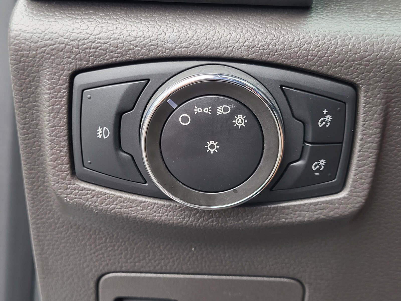 Certified 2021 Ford Expedition XLT RWD image 23