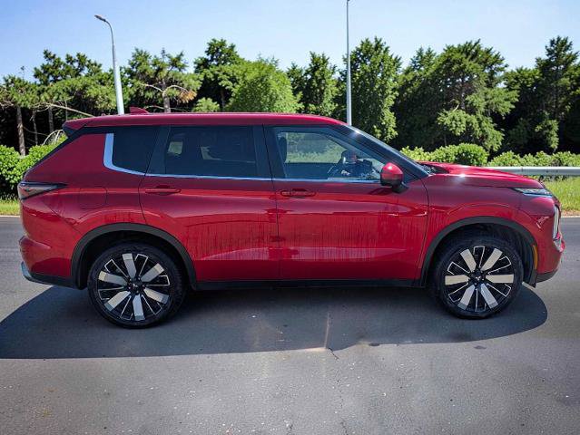 Used 2025 Mitsubishi Outlander SE AWD/4WD image 7