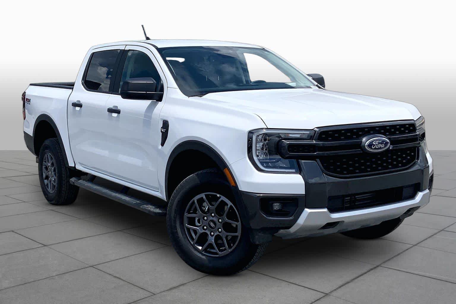 Certified 2025 Ford Ranger XLT w/ FX4 Off-Road Package AWD/4WD image 3