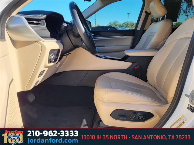 Used 2022 Jeep Grand Cherokee L Limited image 18