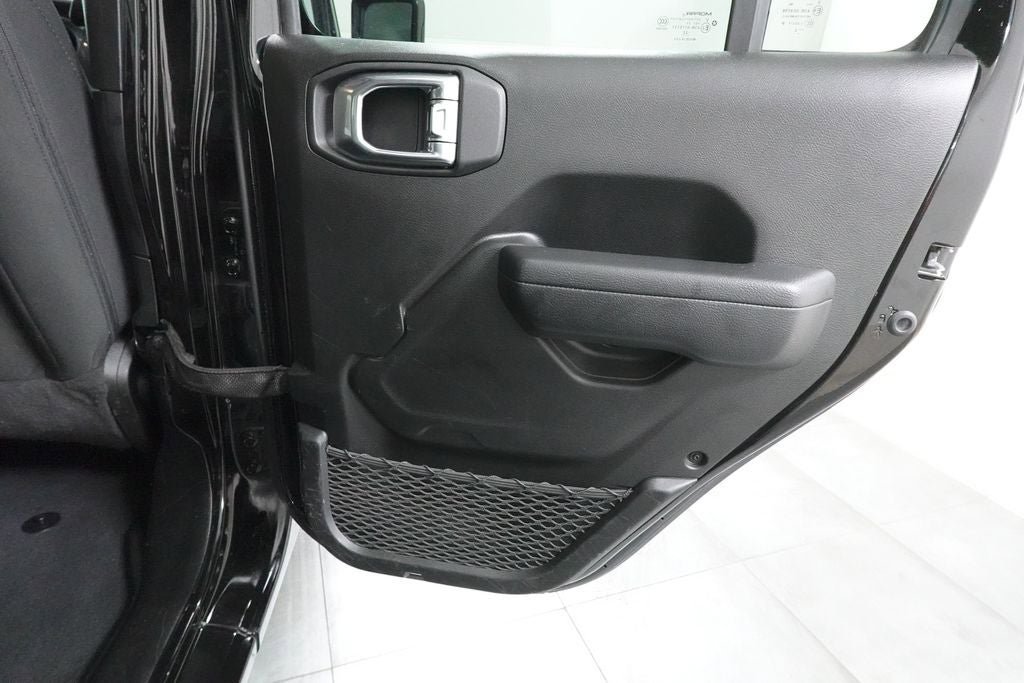 Used 2022 Jeep Gladiator Sport AWD/4WD image 31