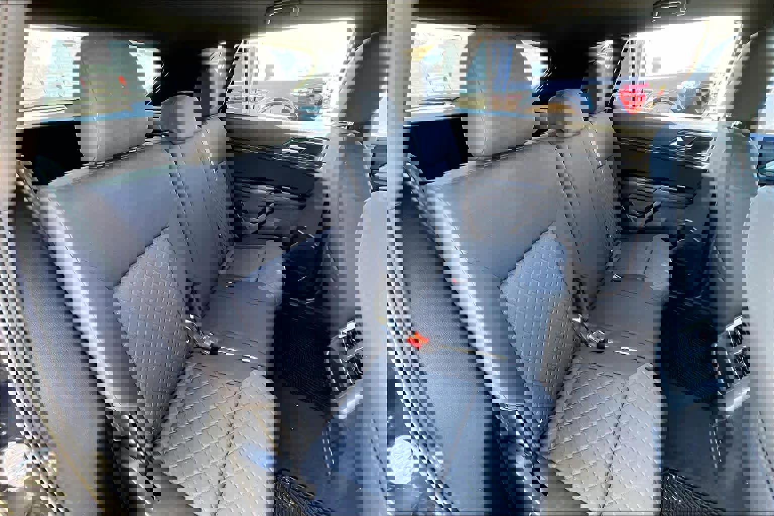 Used 2020 Volkswagen Atlas Cross Sport S image 18