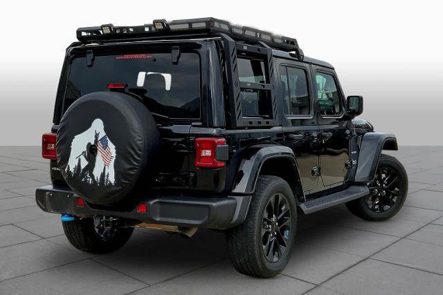 Used 2022 Jeep Wrangler Unlimited Sahara w/ Cold Weather Group AWD/4WD image 4