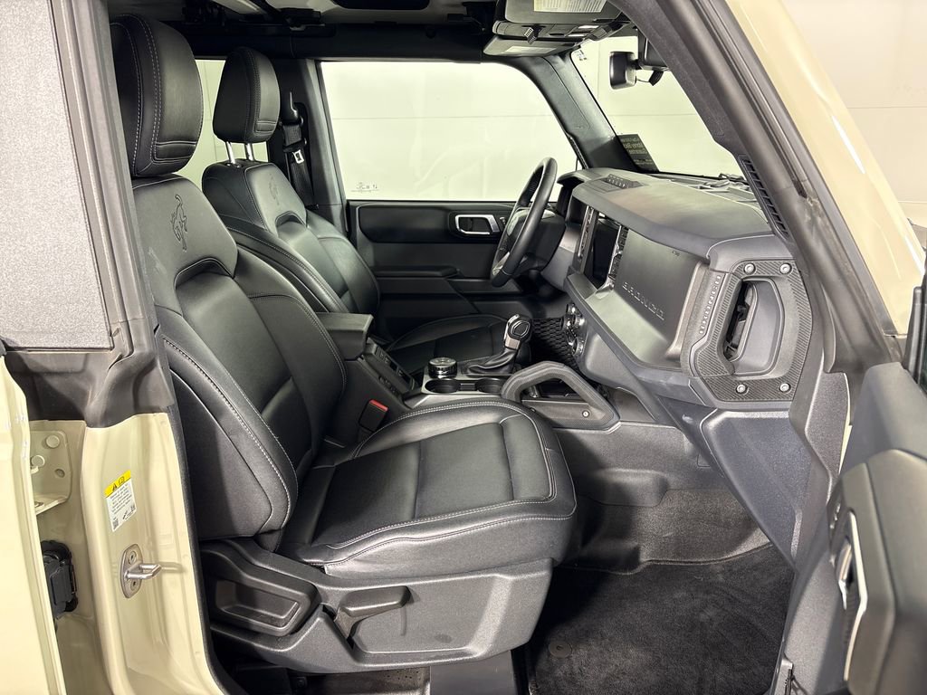 Certified 2025 Ford Bronco Badlands AWD/4WD image 7