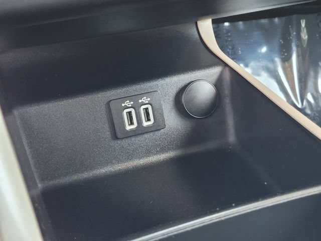 Certified 2019 Ford Fusion SE FWD image 23