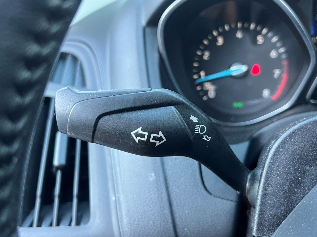 Certified 2017 Ford Focus SE w/ Cold Weather Package image 28