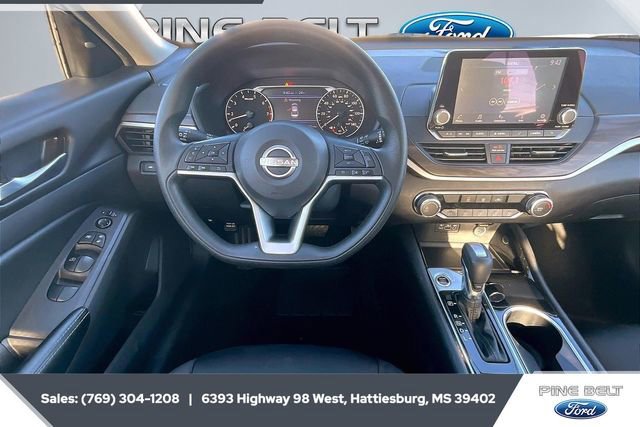 Used 2024 Nissan Altima 2.5 SV image 7