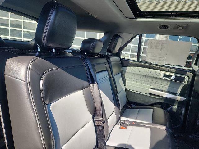 Certified 2023 Ford Explorer XLT w/ Equipment Group 202A image 30