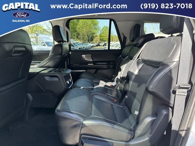 Certified 2025 Ford Expedition Max Platinum image 18