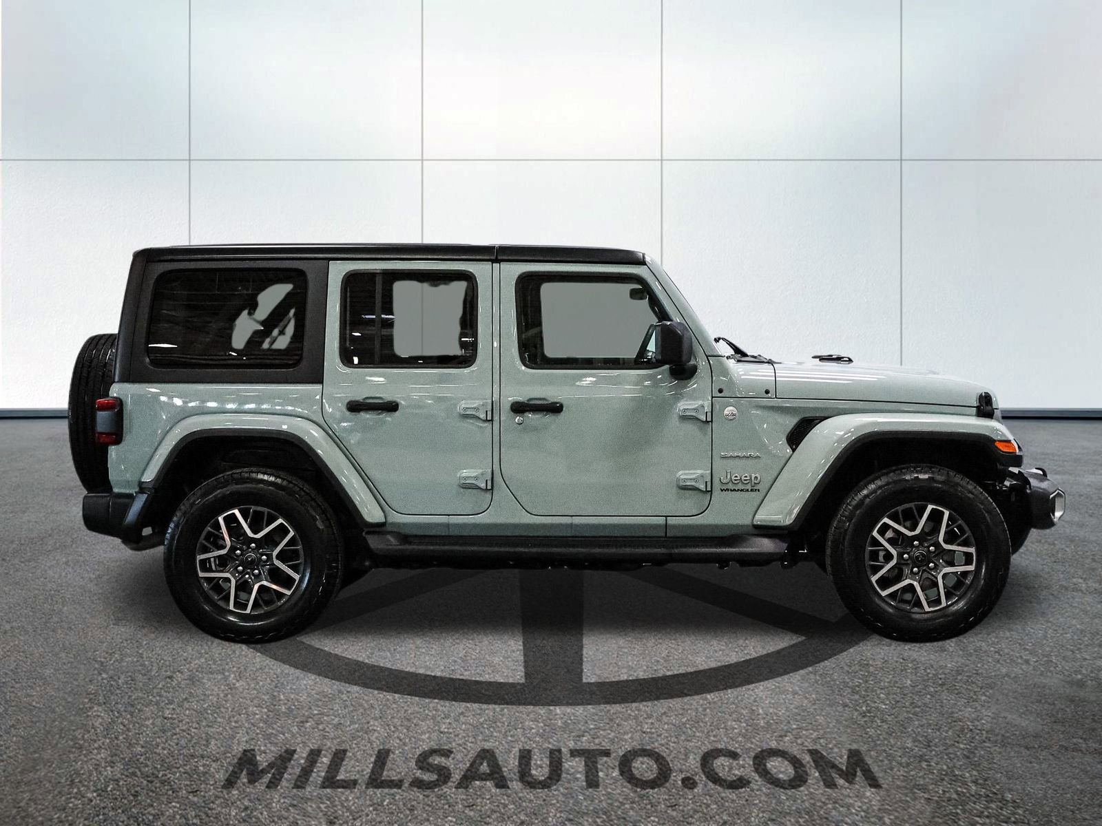 Used 2024 Jeep Wrangler Sahara image 3