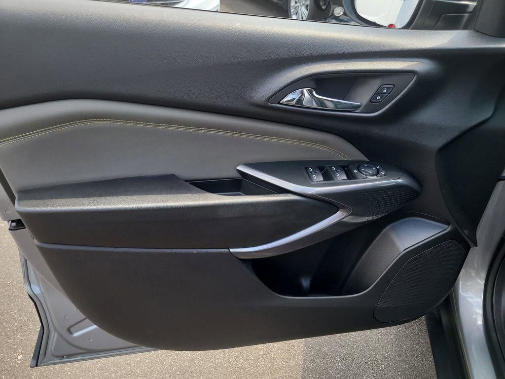 Used 2024 Chevrolet Trax ACTIV image 14