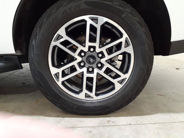 Certified 2025 Ford Expedition Active AWD/4WD image 17