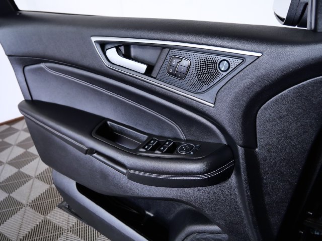 Certified 2024 Ford Edge Titanium AWD/4WD image 26