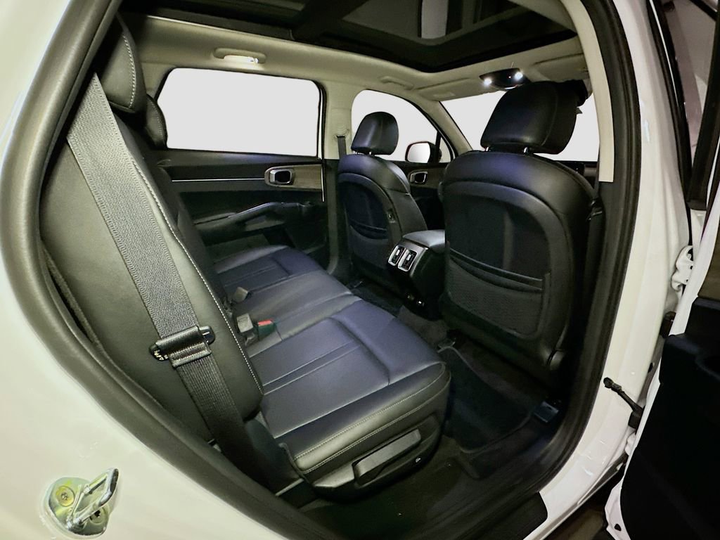 Used 2022 Kia Sorento S w/ Option Group 015 AWD/4WD image 39