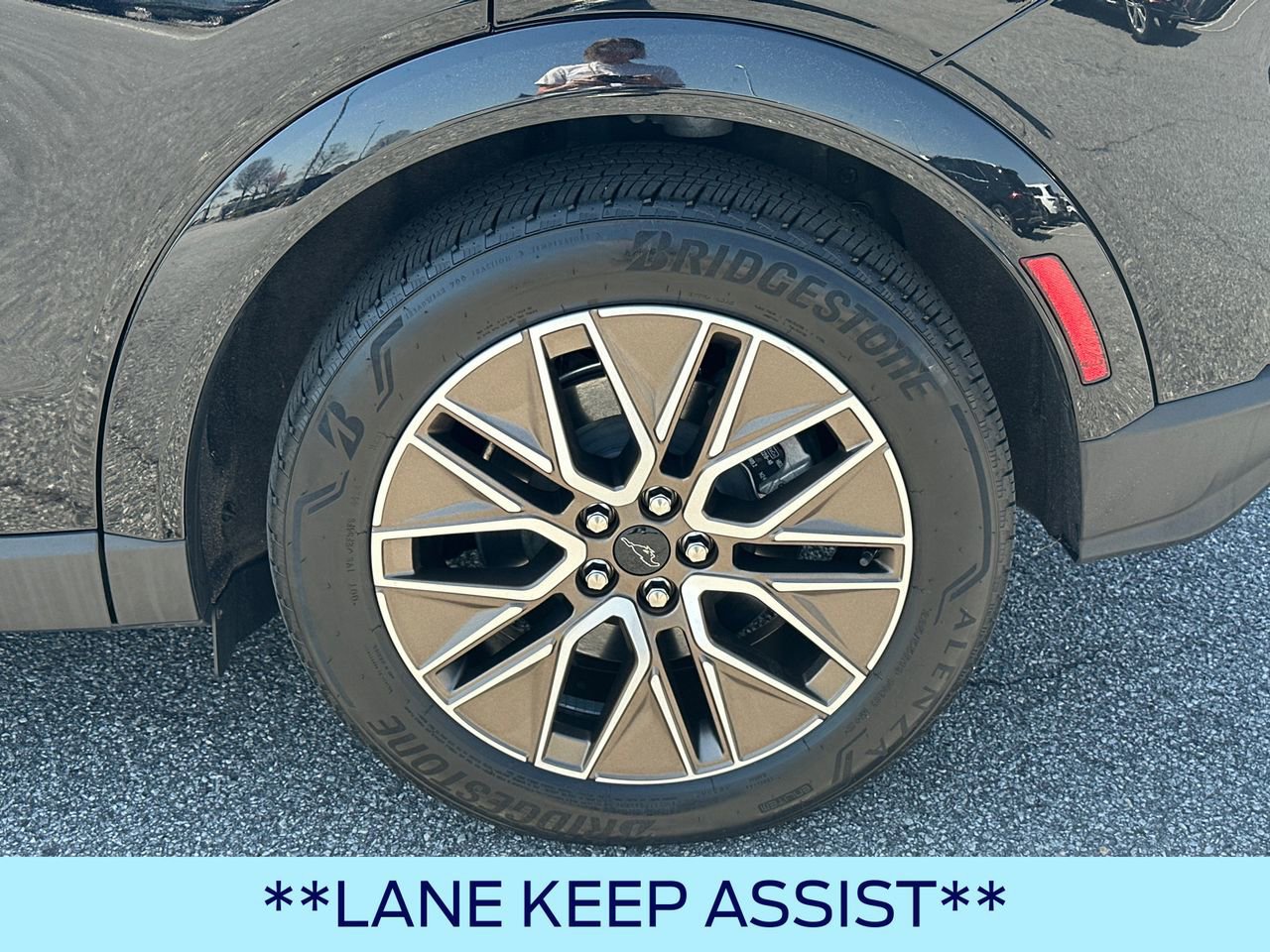 Certified 2025 Ford Mustang Mach-E Premium image 22