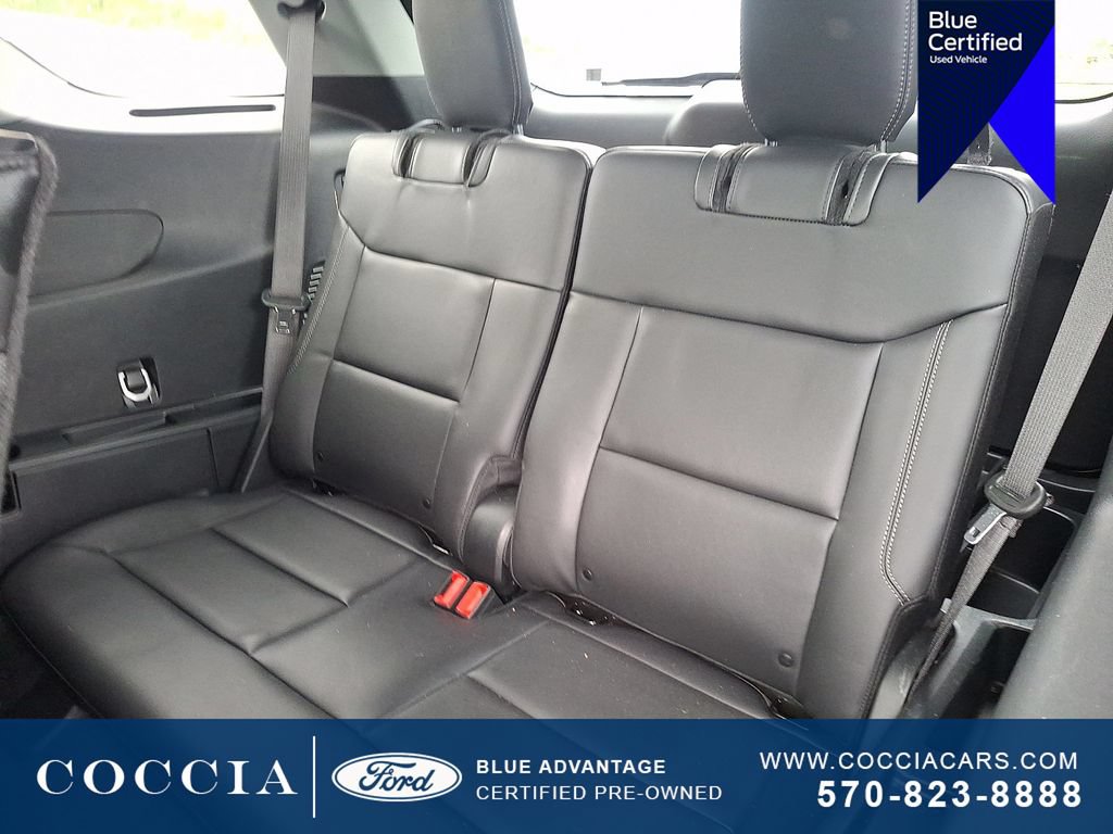 Certified 2023 Ford Explorer XLT w/ Equipment Group 202A AWD/4WD image 11