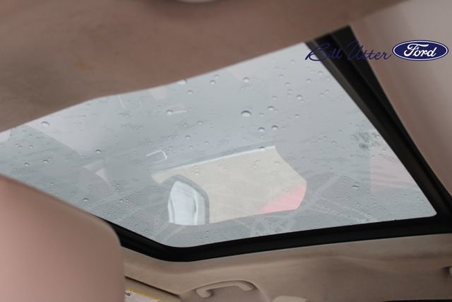 Used 2020 Jaguar F-PACE 25t image 16