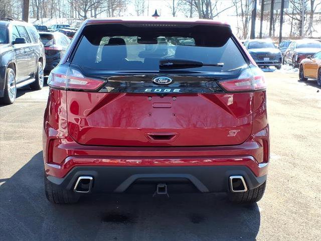 Certified 2022 Ford Edge ST w/ Equipment Group 401A image 4