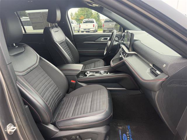 Certified 2025 Ford Explorer ST-Line w/ ST-Line Street Pack AWD/4WD image 23